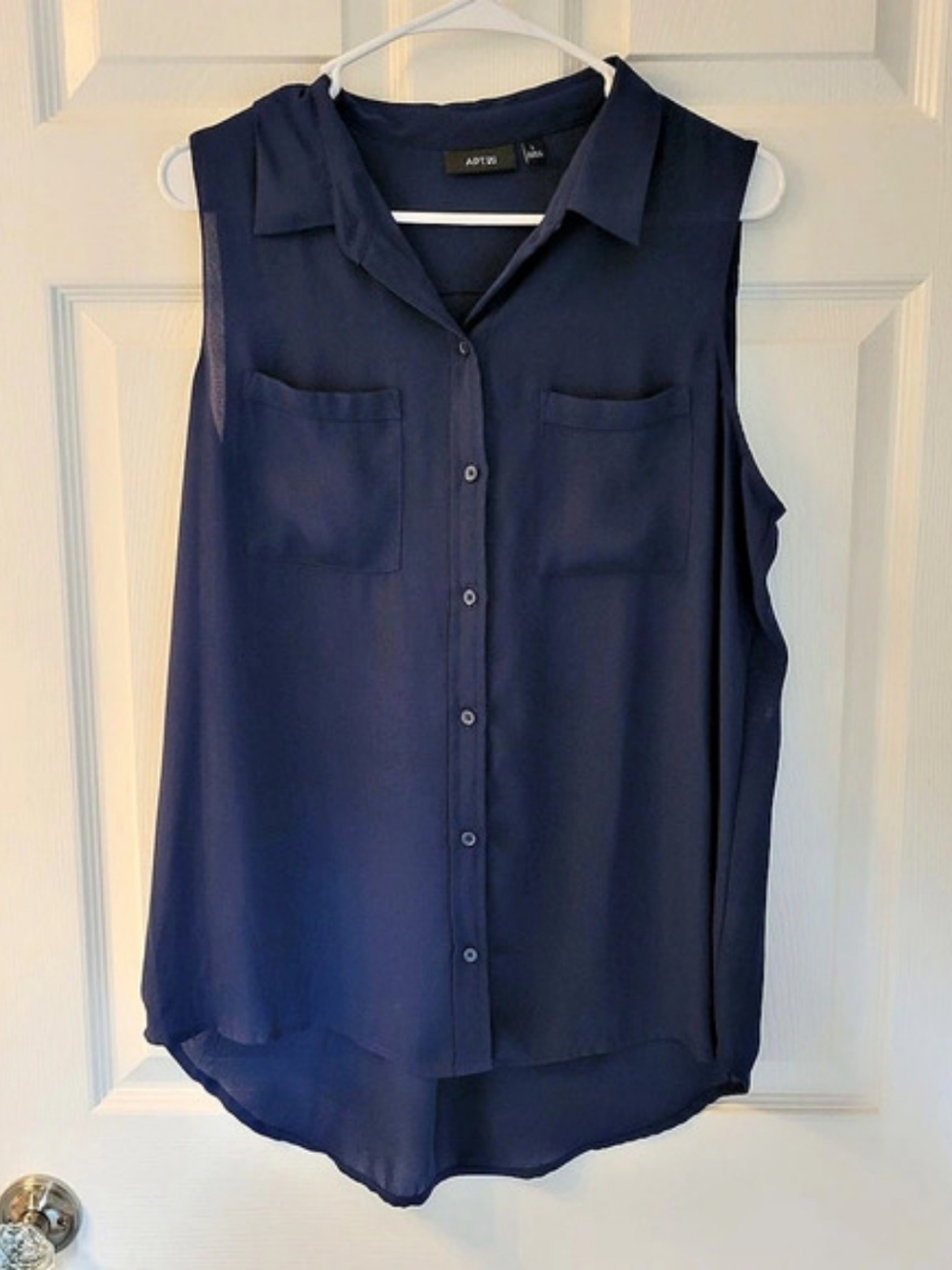 APT. 9 Sleeveless Button Down Top in Navy Blue - Size Large